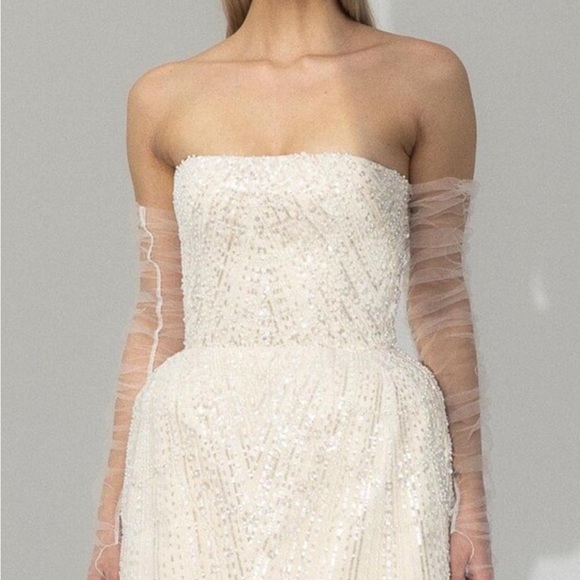 Elegant Cream Strapless Dress - Picture 1 of 8